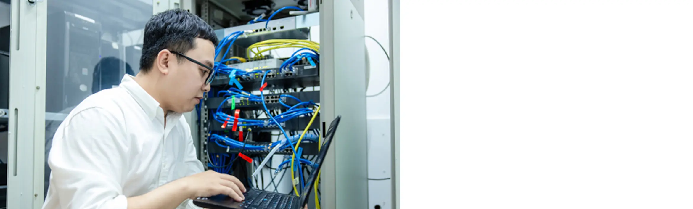 Tại ALLEXCEED VIỆT NAM,chúng tôi cũng cung cấp dịch vụ Field Support